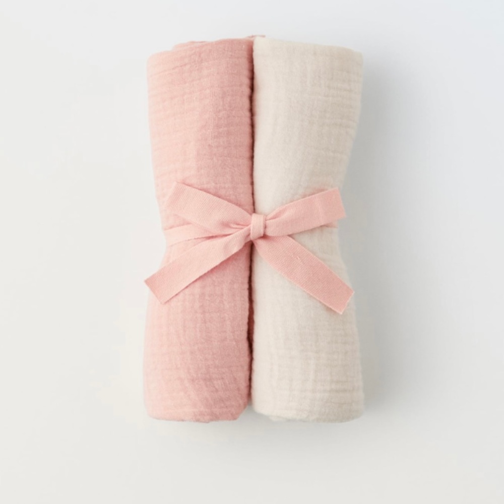 TWO PACK OF TEXTURED SWADDLES - ZARA